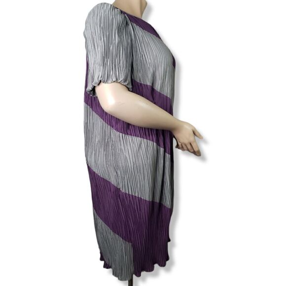 VINTAGE purple and silver gray Stripped balloon sleeves Crinkled Dress - Picture 3 of 9